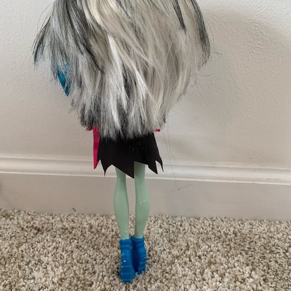 MONSTER HIGH FRANKIE STEIN GHOUL SPIRIT CHEERLEADER - Picture 7 of 7